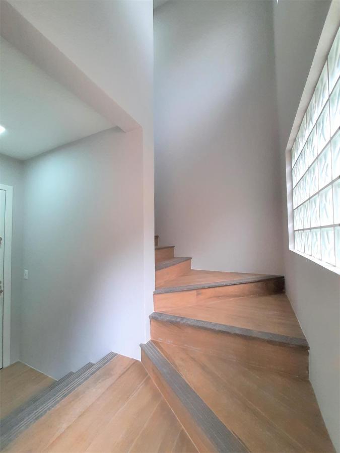 Apartamento Refugio Do Ipe Em Gramado - Proximo Ao Lago Negro Esterno foto